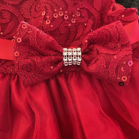 I bought it for my daughter for a 15 but I never got to put it on her - Picture 3 of 3